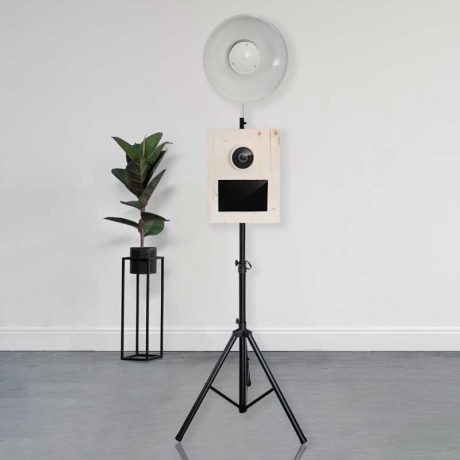 empty-modern-room-with-furniture